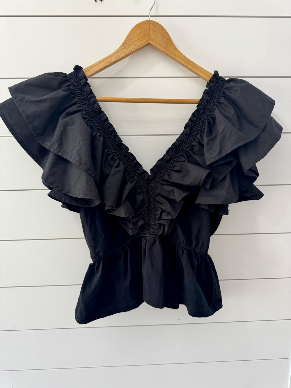 Black Ruffle Top - M - Picture 2 of 4